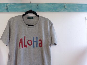 alookonbooks aloha rogo Teeの画像