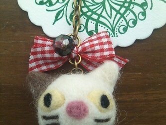 まんまるネコのキーリング（白）（スマホピアスに変更可）の画像