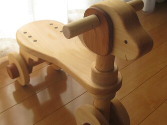 ひのきの乗り物おもちゃ(いぬ)の画像