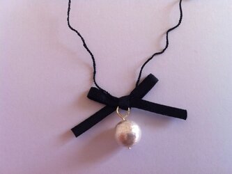 Necklace:bebe(black×white)の画像