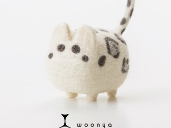 woonya【leopard・shiro】の画像