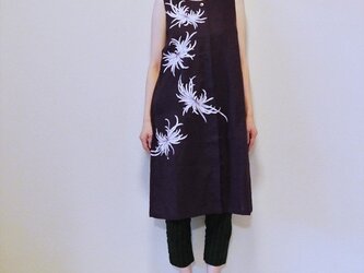 ロングベスト　＜舞う乱菊＞の画像