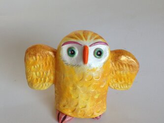 金フクロウの画像