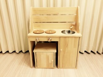 木製おままごとナチュラルキッチンの画像