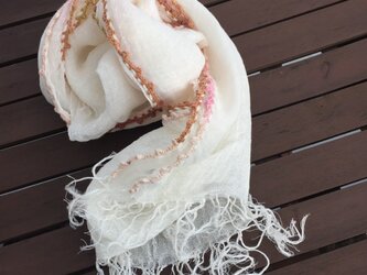 アースラインのリネンガーゼストール（ホワイト）の画像