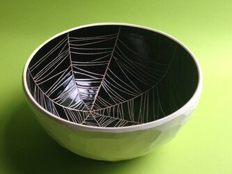 black bowl (spider web) 大の画像
