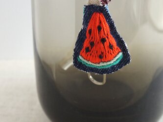 手刺繍キーチャーム「watermelon1」の画像
