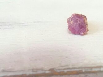 感謝祭１０％OFF  ルビ－の一粒ピアスの画像