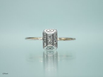 一粒ダイヤモンドのようなリング   スクエアタイプ   (Neo Stella Square Ring)の画像