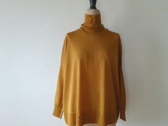 【再再再…販♡】ウール混家庭で洗えるボトルネックプルオーバー　ゴールド