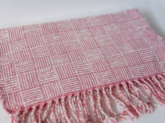 organic cotton shawl_handwoven/pinkの画像