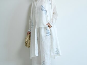 スタンドカラーシャツドレス　藍色シダ