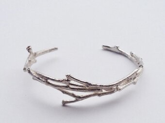 枝バングルの画像