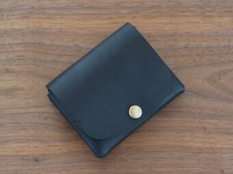 イタリア製牛革の二つ折り財布１ ／ ネイビー※受注製作の画像