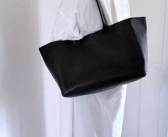 大きい ゆったり 大容量 トートバッグ ビジネス 通学 本革 レザー