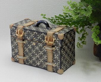 露光窯 冬柴文廣 プロフィール | iichi 日々の暮らしを心地よくする