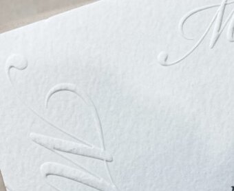 Umi【デザインと紙の専門屋さん】