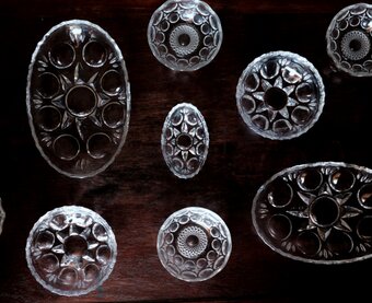 柘榴と牡丹◇中国景徳鎮 赤絵金彩薬味皿 豆皿 器 チャイナレトロ お皿
