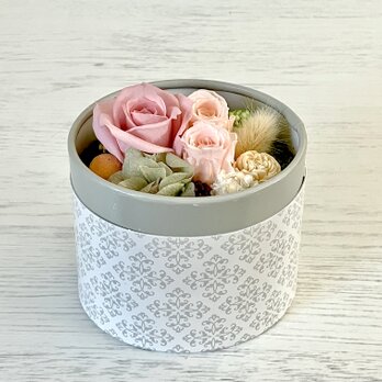 ローズのフラワーギフトボックス ＊プリザーブドフラワー＊の画像