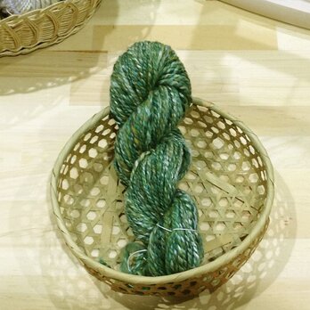 オーダー受付　送料無料　シルクメリノ高級手紡ぎ毛糸　緑系ミックスの画像