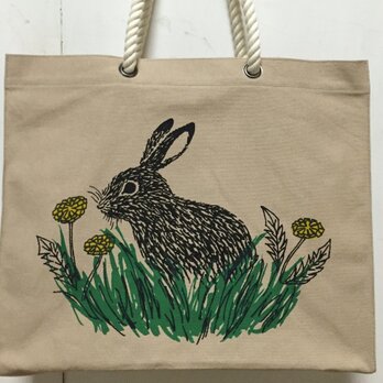 paperbag-shaped bag - rabbit and dandelion ③の画像