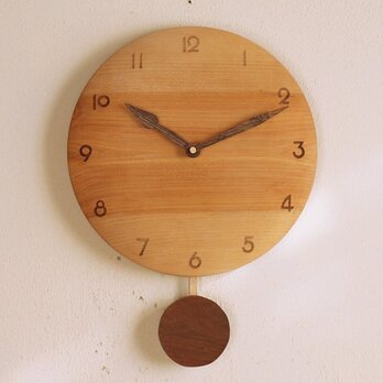 「はるまさまご注文の品」振り子時計　カバ材の画像