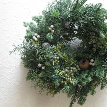 フレッシュモミとジュニパーベリーのchristmas-wreathの画像
