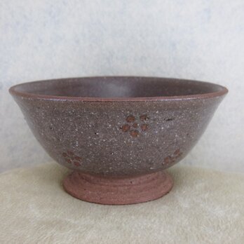 陶器ご飯茶碗（中）赤土・梅紋の画像