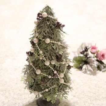 シルバーグリーンでちょっと大人っぽく♪クリスマスツリーの画像