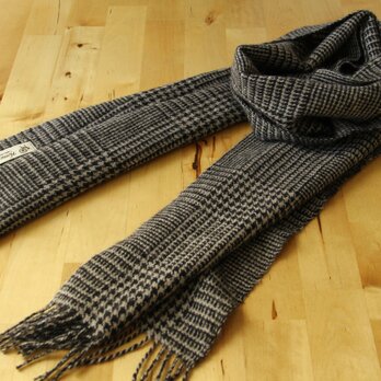 ホームスパン・カシミヤマフラー　黒の千鳥格子