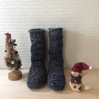 クリスマスにあったかいプレゼント毛糸の靴下の画像