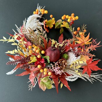Autumn leaves wreathの画像