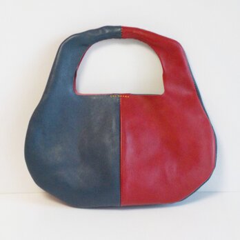 手縫い　赤とナポレオンブルーのワンハンドバッグの画像