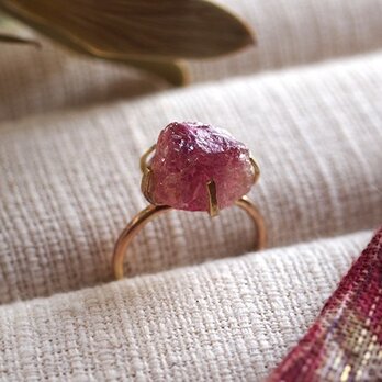 [一点物]原石のピンクトルマリンのリング