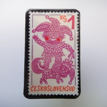 チェコスロバキア　刺繍切手ブローチ2052の画像
