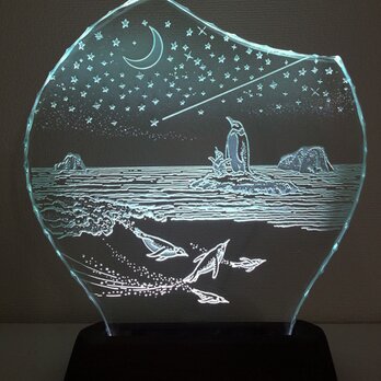 星降る夜・ペンギン　ガラスエッチングパネル Mサイズ・LEDスタンドセット（ランプ・ライト・照明）の画像