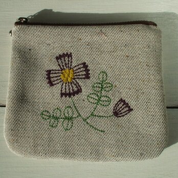 花刺繍のミニポーチ　ベージュの画像