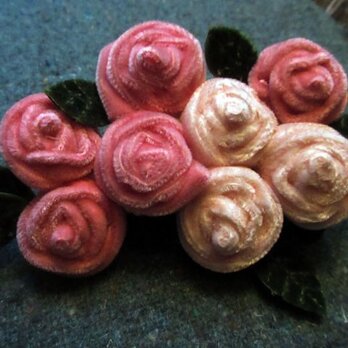 8 Roses 冬のアクセサリーの画像