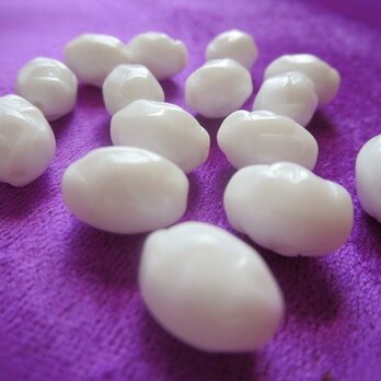 *♥*Vintage Haskell Milkglass Austrian Beads*♥*の画像