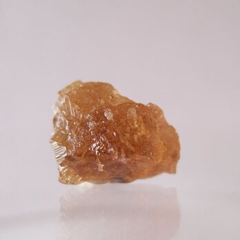 オレンジガーネットの鉱物原石ピアス14KGFの画像