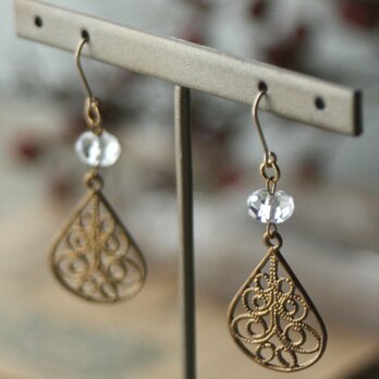 【1点もの】天然石クリスタルクオーツ　モチーフピアス