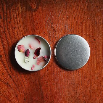 ボタニカルアロマワックス缶　（飾り花：ローズ＆ペッパーベリー　/　アロマ：シトラス）