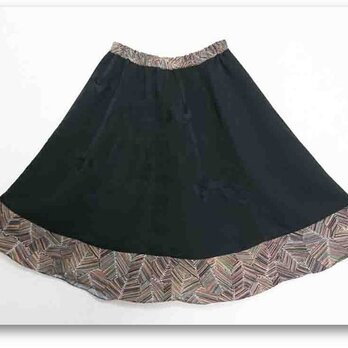 138＊1点物　ＳＡＬＥ　黒×マルチ着物リメイクギャザーフレアスカートの画像