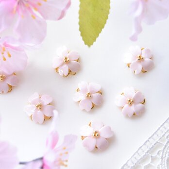桜咲くお花見ピアスの画像