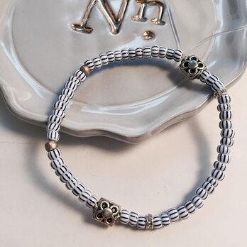 ボーダーフラワーブレスレット