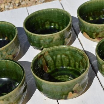 織部鉄彩抹茶碗型小鉢の画像