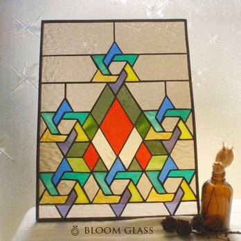 ステンドグラスのパネル　六芒星の画像