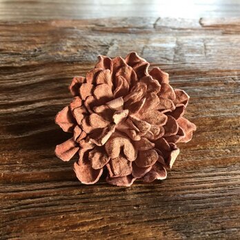 革花のブローチピン Lサイズ サーモンピンクの画像