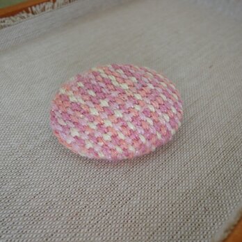 手織り　ブローチ　楕円　ピンク系の画像