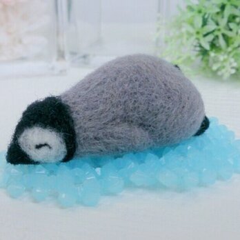 ペンギンだって眠いんです「たれぺんぎん（氷付）」の画像